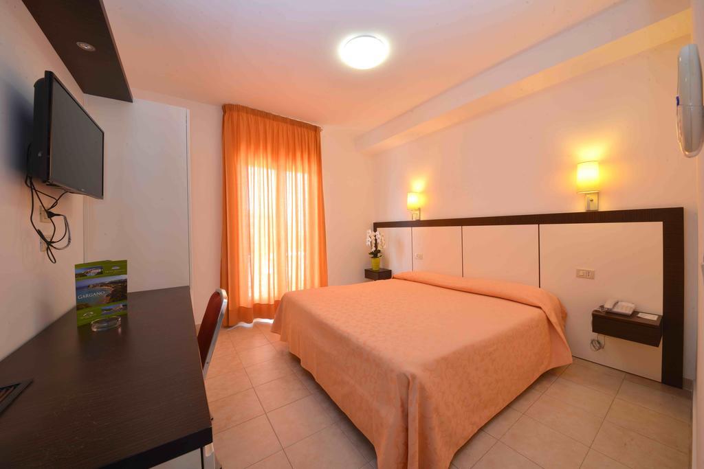 Hotel D'Amato Peschici Exteriör bild