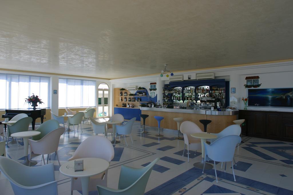 Hotel D'Amato Peschici Exteriör bild