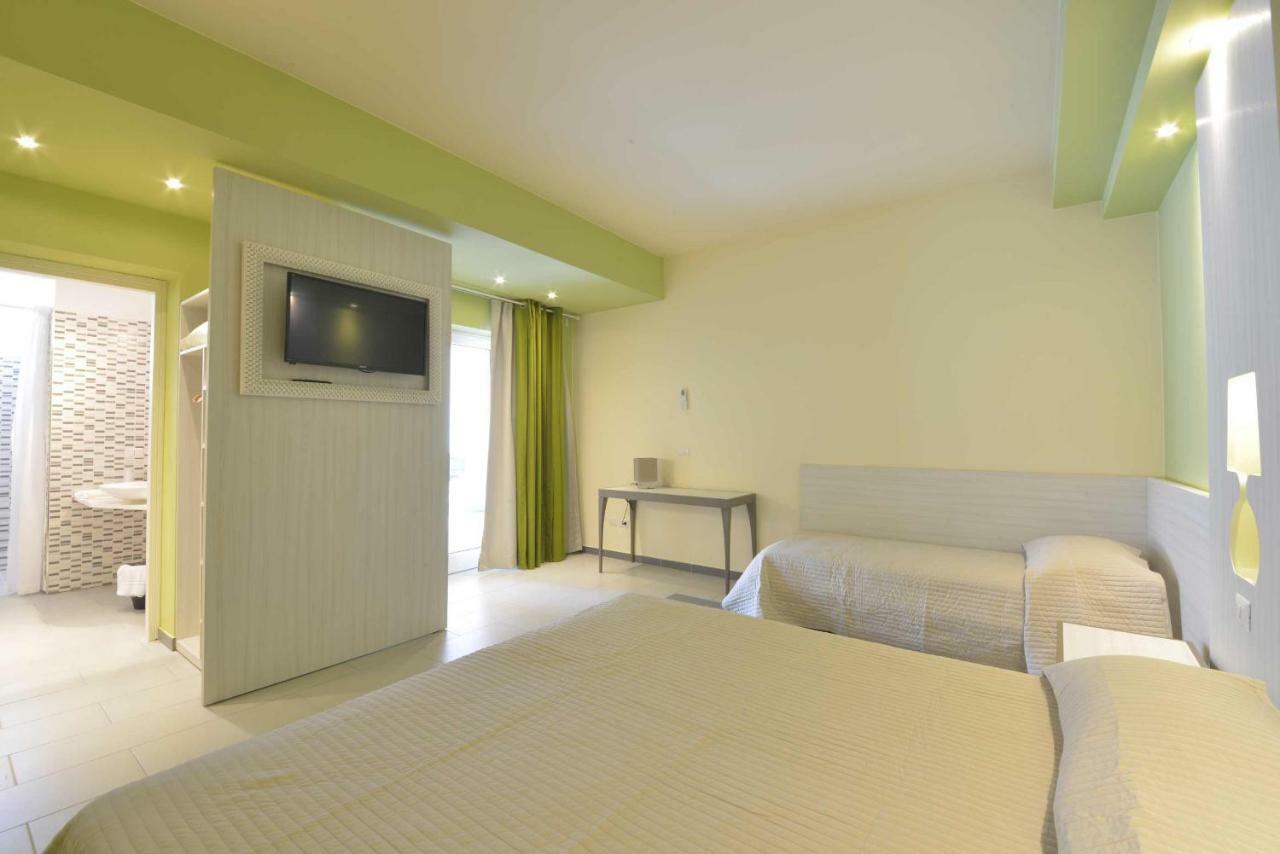 Hotel D'Amato Peschici Exteriör bild