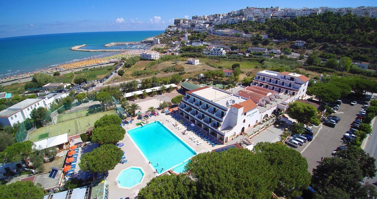 Hotel D'Amato Peschici Exteriör bild